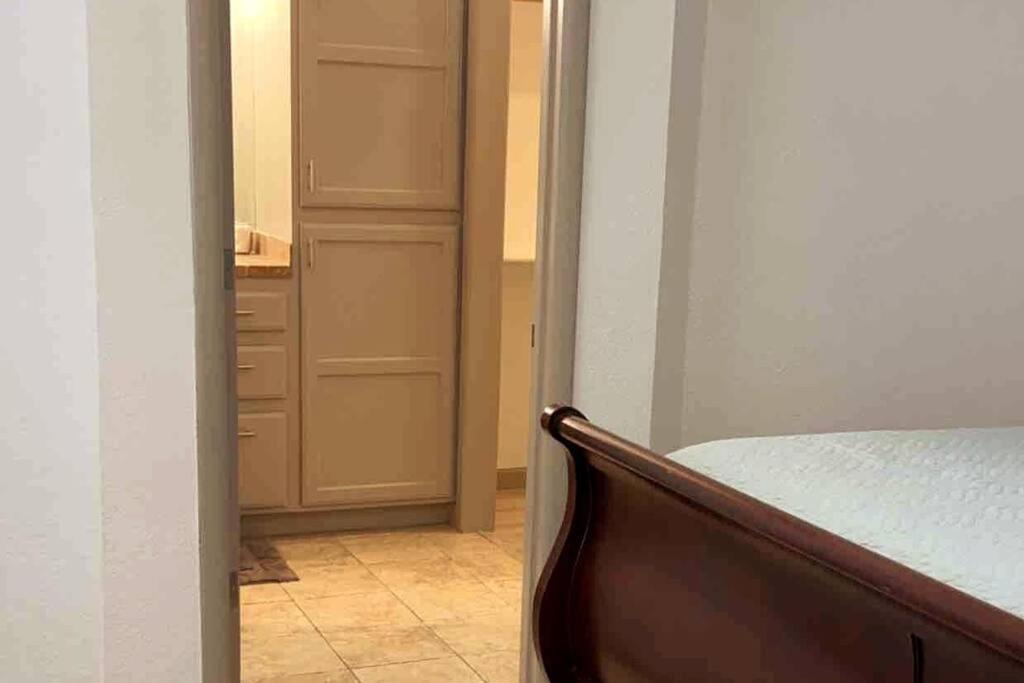 Spacious Getaway! Pool, Spa, Sleeps 9 Lake Havasu City Exterior photo